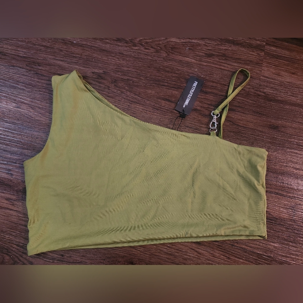 NWT PrettyLittleThing Asymmetric Olive Crop Top